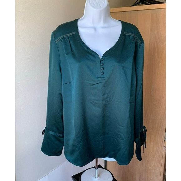 Womens Blouse Top Dark Green Long Sleeves Isaac Mizrahi Live! Size 16 Holiday - Picture 2 of 7